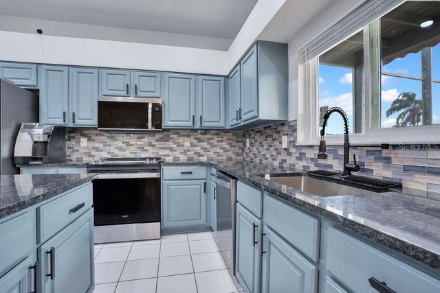 219 STRATHMORE CIRCLE, Kissimmee, FL 34744