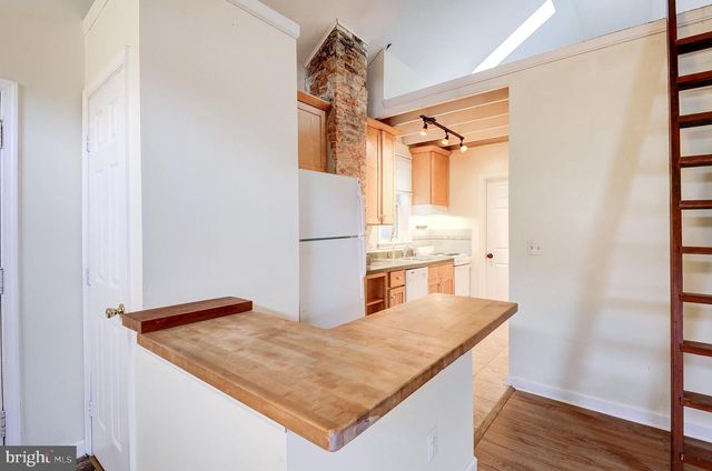 200 CHESAPEAKE AVE, Annapolis, MD 21403