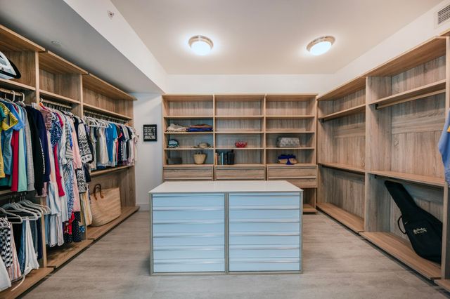 353 Sunset Drive 202, Fort Lauderdale, FL 33301