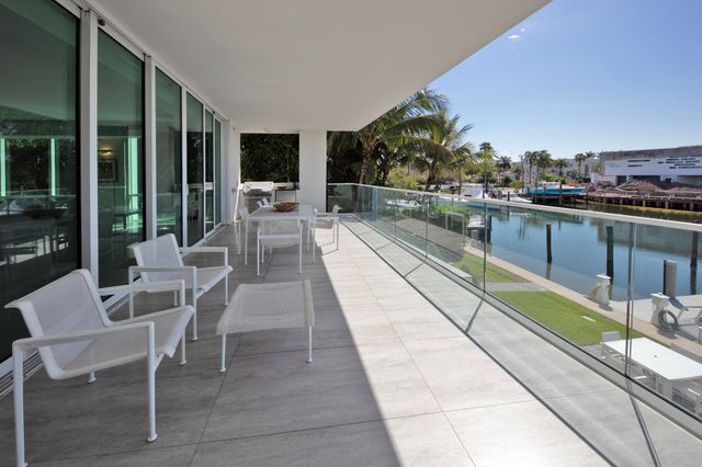 353 Sunset Drive 202, Fort Lauderdale, FL 33301