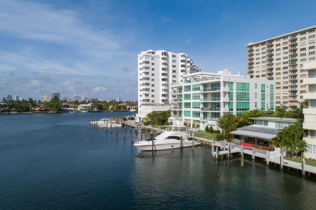 353 Sunset Drive 202, Fort Lauderdale, FL 33301
