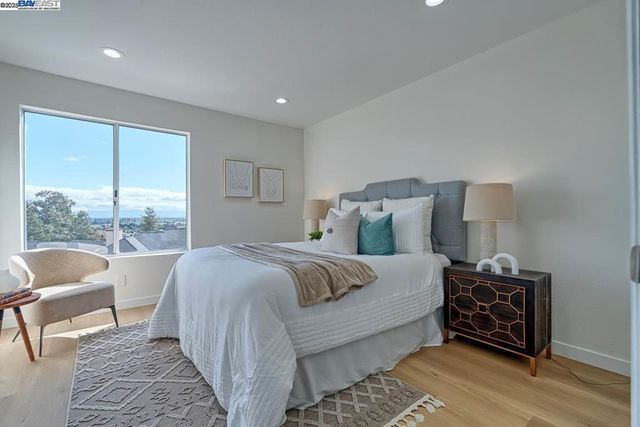 685 Dartmore Ln 365, Hayward, CA 94544