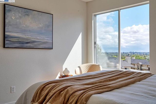 685 Dartmore Ln 365, Hayward, CA 94544