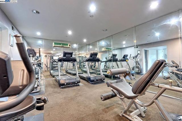 685 Dartmore Ln 365, Hayward, CA 94544