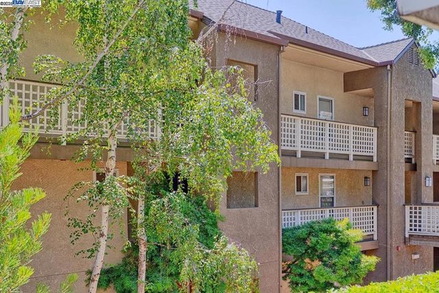 685 Dartmore Ln 365, Hayward, CA 94544