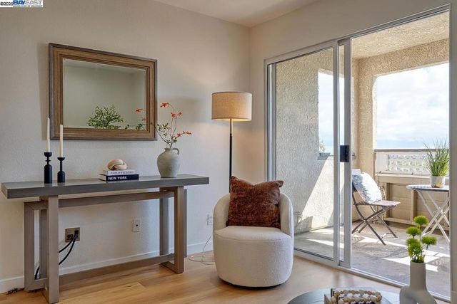 685 Dartmore Ln 365, Hayward, CA 94544