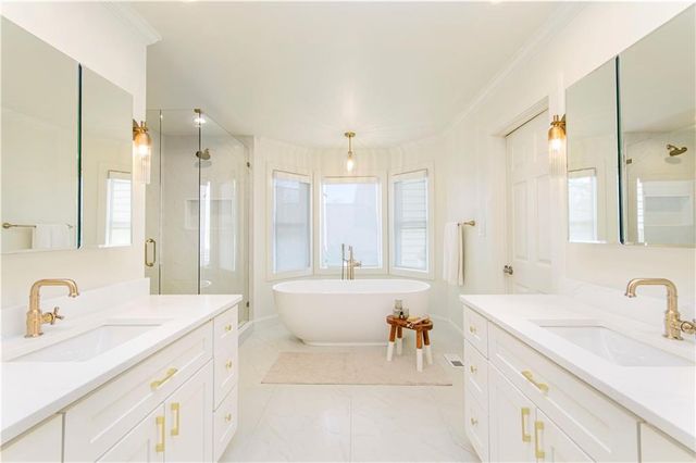 10120 Kinross Road, Roswell, GA 30076