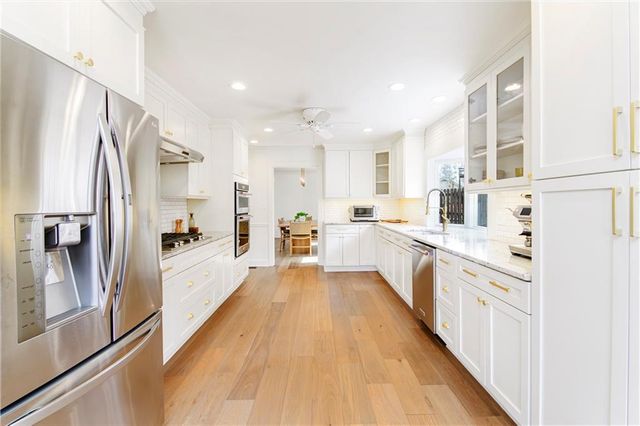 10120 Kinross Road, Roswell, GA 30076