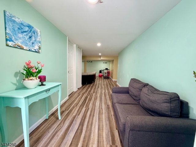 141 Grant Ave, Woodbridge Twp., NJ 08863