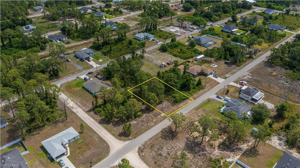 849 Campbell ST E, LEHIGH ACRES, FL 33974 — photo 4