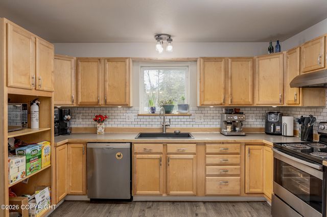 3760 Helensdale Avenue, North Pole, AK 99705