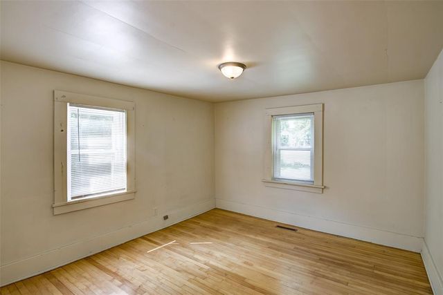 1022 E Madison Street, Eau Claire, WI 54703