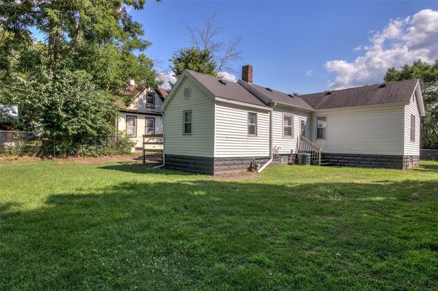 1022 E Madison Street, Eau Claire, WI 54703