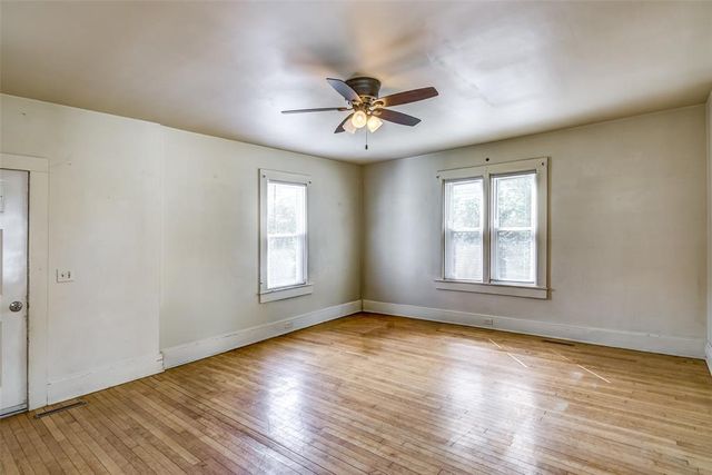1022 E Madison Street, Eau Claire, WI 54703
