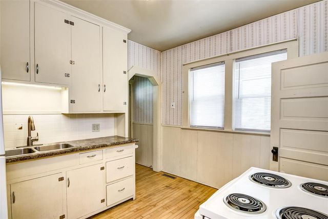 1022 E Madison Street, Eau Claire, WI 54703