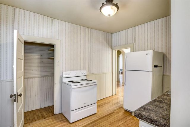 1022 E Madison Street, Eau Claire, WI 54703