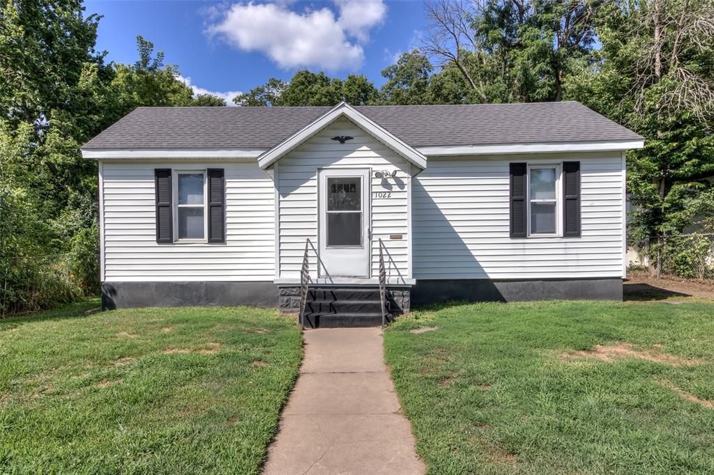 1022 E Madison Street, Eau Claire, WI 54703