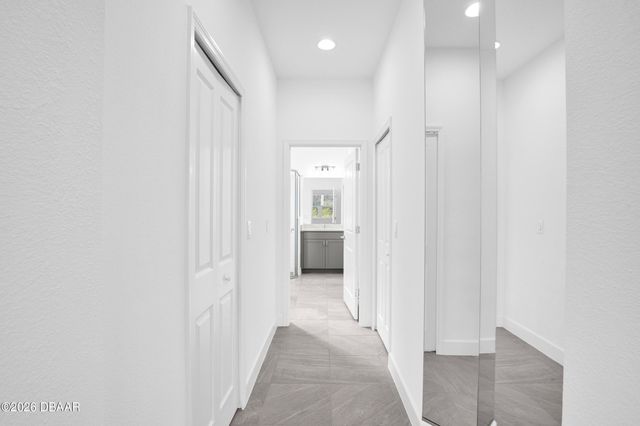 298 Hang Loose Way, Daytona Beach, FL 32124