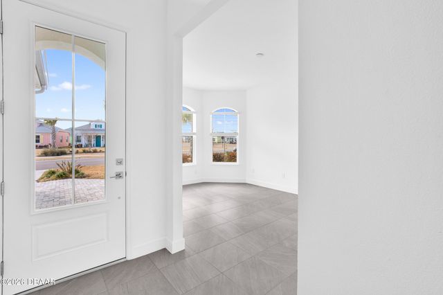 298 Hang Loose Way, Daytona Beach, FL 32124