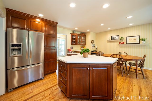 6479 Ridgemont Drive, Grand Rapids, MI 49546