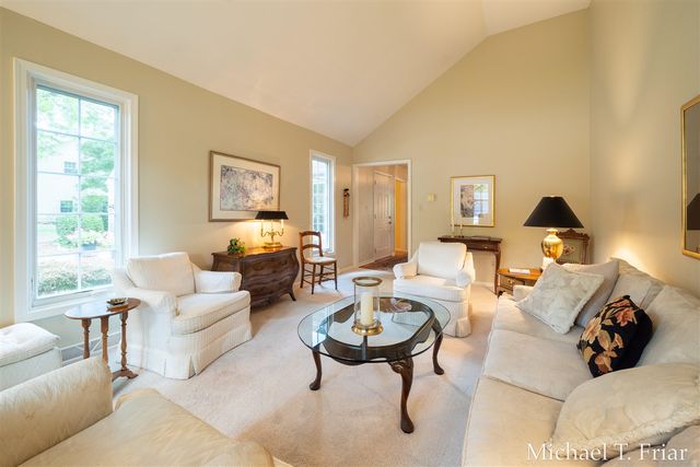 6479 Ridgemont Drive, Grand Rapids, MI 49546