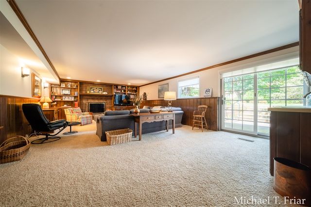 6479 Ridgemont Drive, Grand Rapids, MI 49546