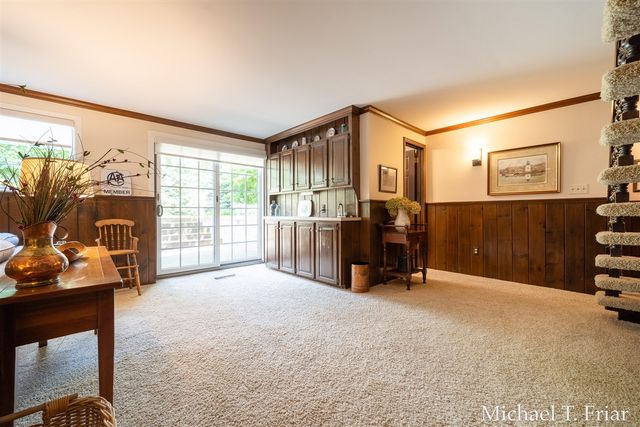 6479 Ridgemont Drive, Grand Rapids, MI 49546