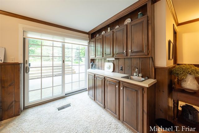6479 Ridgemont Drive, Grand Rapids, MI 49546