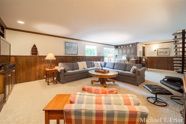6479 Ridgemont Drive, Grand Rapids, MI 49546