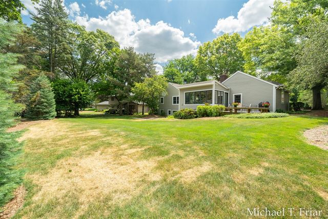 6479 Ridgemont Drive, Grand Rapids, MI 49546