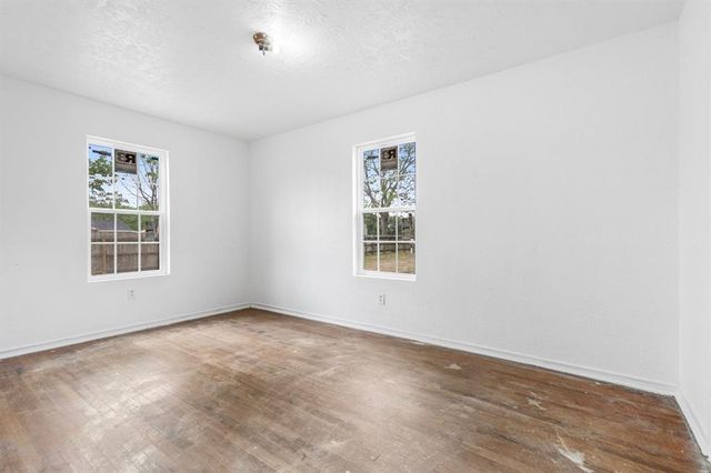 1170 County Road 284, Alvin, TX 77511