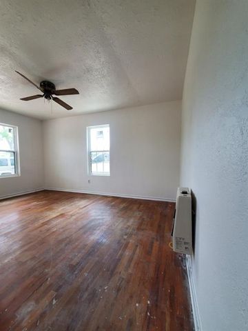 1170 County Road 284, Alvin, TX 77511