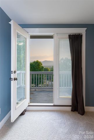 22 Rosebay Lane, Asheville, NC 28803