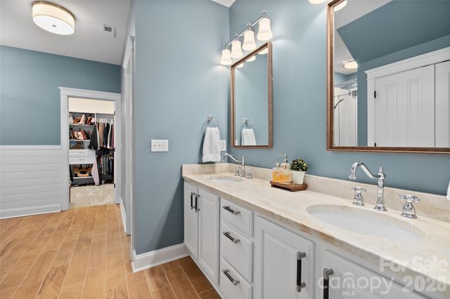 22 Rosebay Lane, Asheville, NC 28803