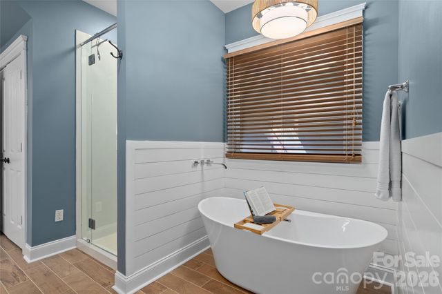 22 Rosebay Lane, Asheville, NC 28803