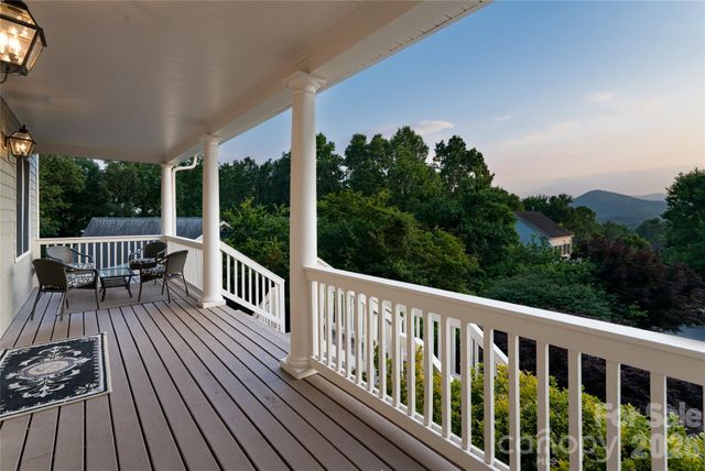 22 Rosebay Lane, Asheville, NC 28803