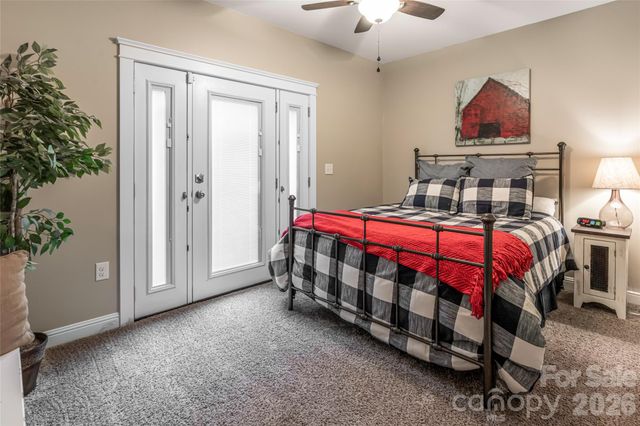 22 Rosebay Lane, Asheville, NC 28803