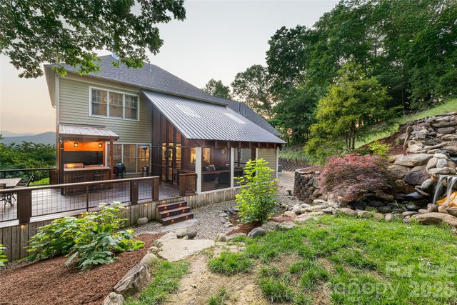 22 Rosebay Lane, Asheville, NC 28803
