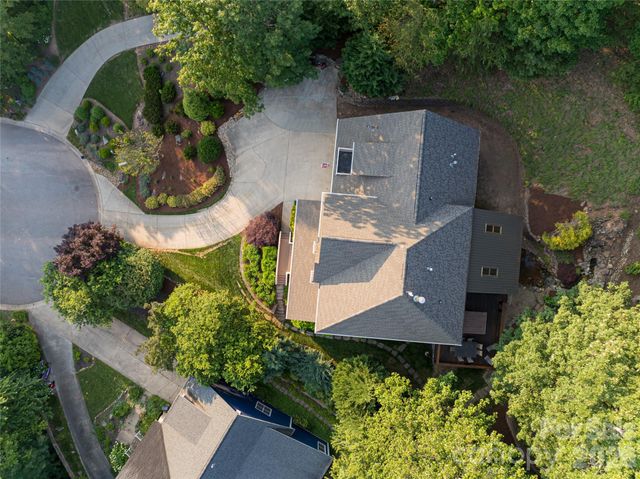 22 Rosebay Lane, Asheville, NC 28803