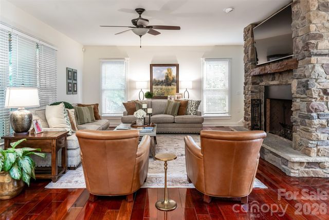 22 Rosebay Lane, Asheville, NC 28803