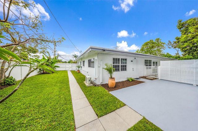 1320 NE 27th Ave 2, Pompano Beach, FL 33062