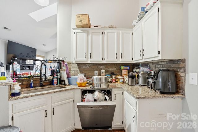 165 Edgewater Drive NW, Concord, NC 28027