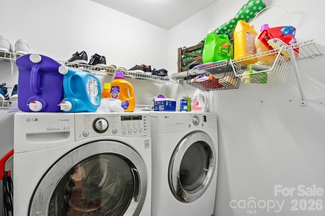 165 Edgewater Drive NW, Concord, NC 28027