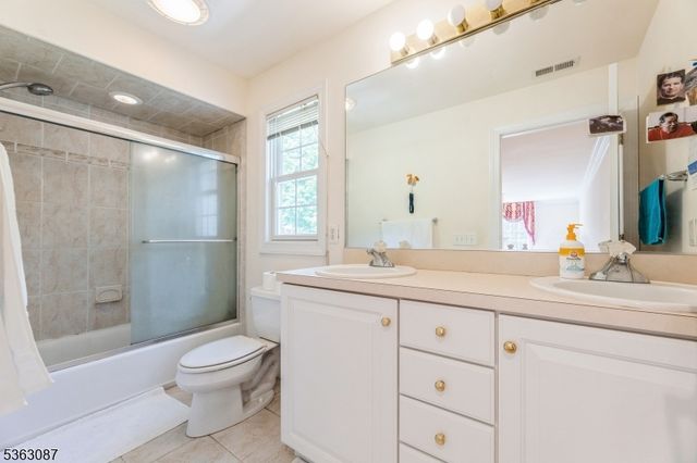 42 Stephens Mill Rd, Mount Olive Twp., NJ 07840