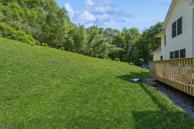 42 Stephens Mill Rd, Mount Olive Twp., NJ 07840