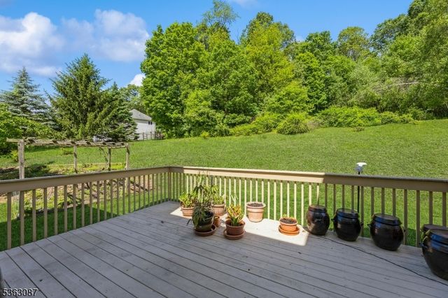 42 Stephens Mill Rd, Mount Olive Twp., NJ 07840