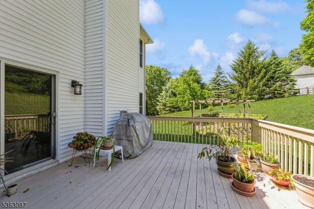 42 Stephens Mill Rd, Mount Olive Twp., NJ 07840