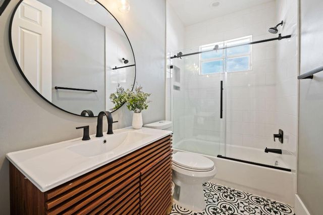 622 Castle Drive, Palm Beach Gardens, FL 33410