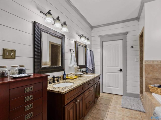 19977 Easter Ferry Road, Athens, AL 35614