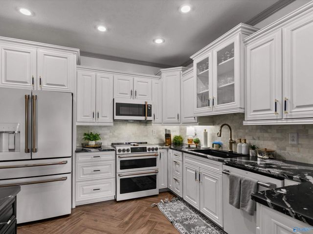 19977 Easter Ferry Road, Athens, AL 35614